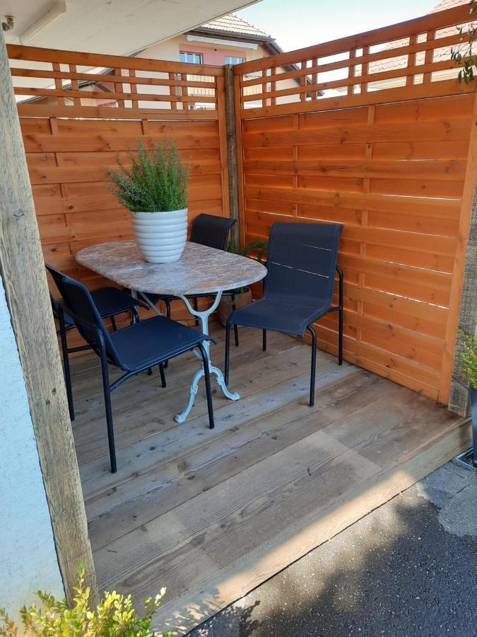 Les Hirondelles, Appartement De Vacances Avec Terrasse Et Coin Grillades Granges Esterno foto